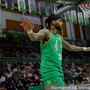 华体会团队-莫兰德：手骐是我的兄弟 他是非常好的投手 球队氛围融洽势头很好